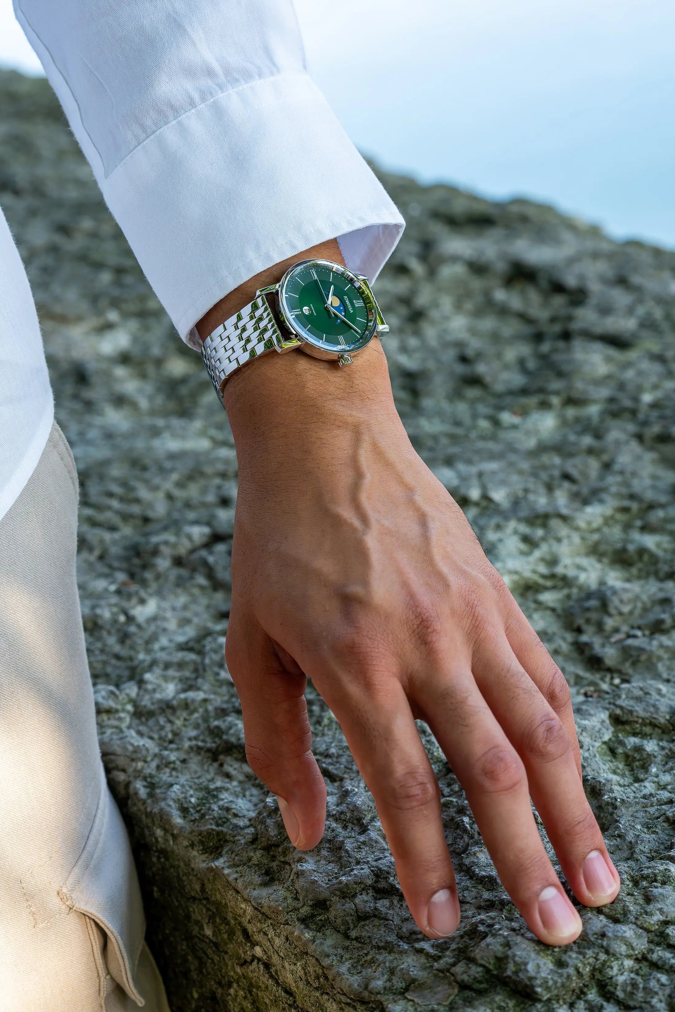 Magno Moon Schweizer Herrenuhr J4.589.L