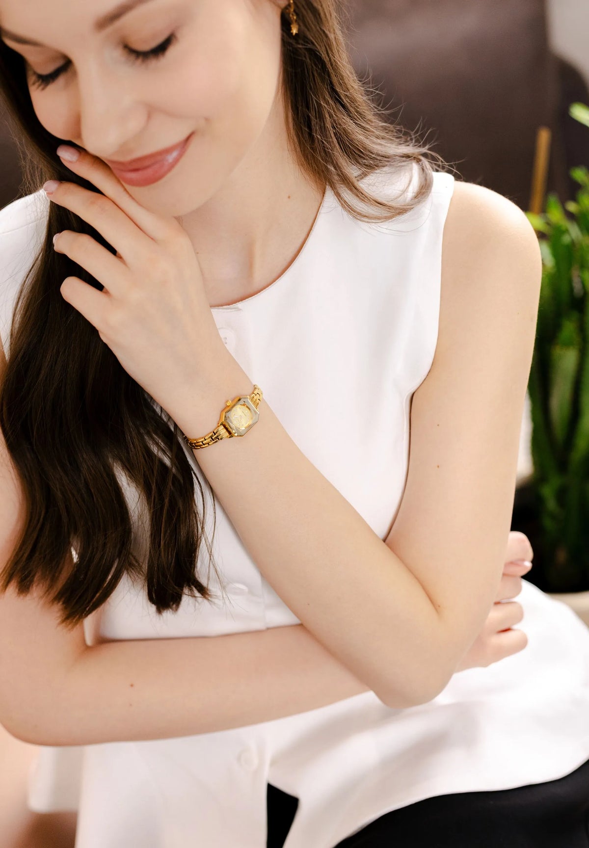 Most trendy Swiss Made watch for women . All gold with an octagonal case shape and an elegant jewelry like bracelet.