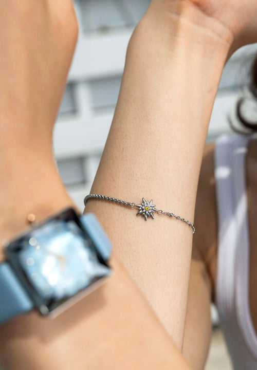 Swiss folklore Edelweiss bracelet in stainless steel for women who like to wear something special.