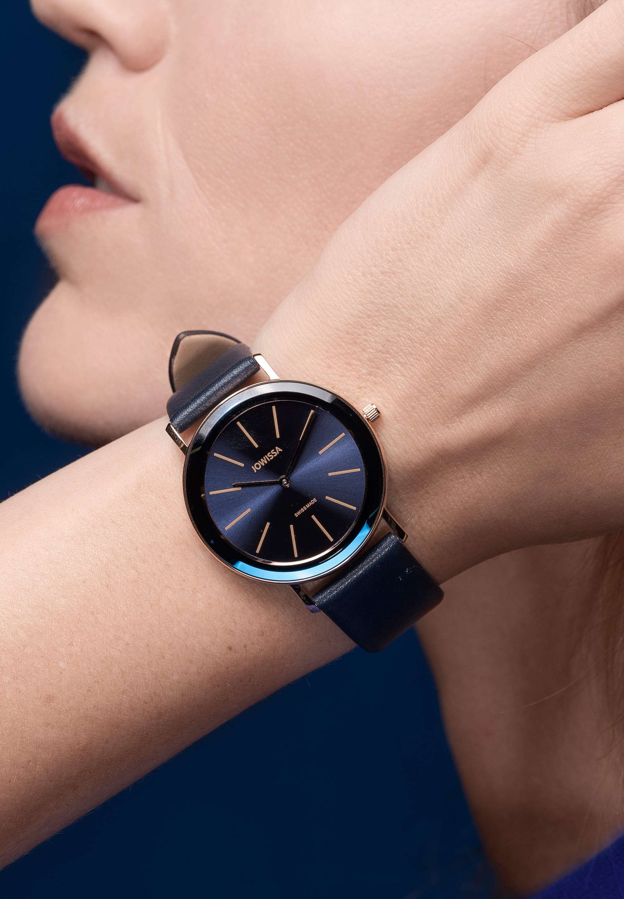 Alto Schweizer Damenuhr J4.386.L