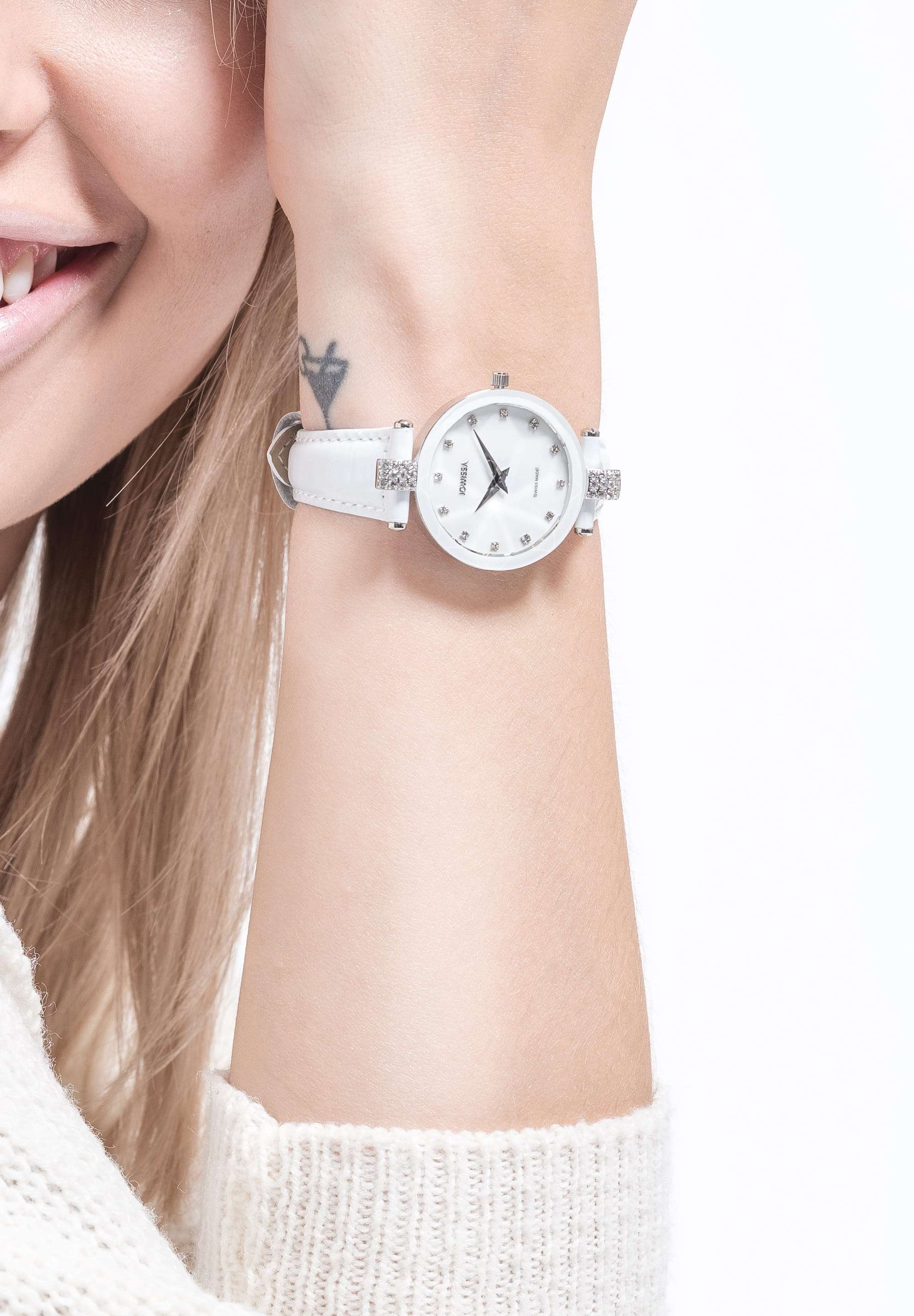 Facet Strass Swiss Ladies Watch J5.619.M - Jowissa