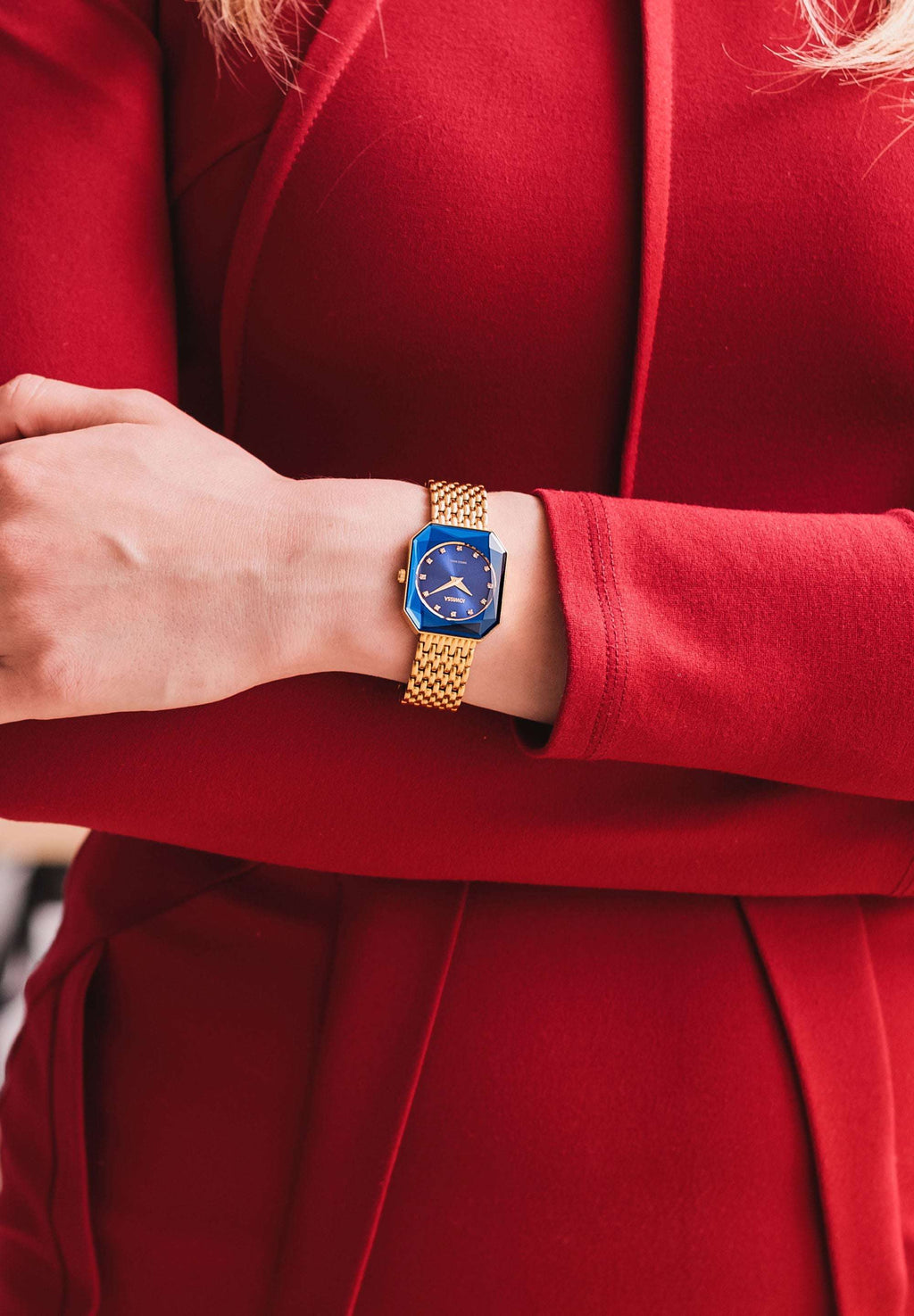 gold blue jowissa swiss made ladies watch with golden stainless steel bracelet. Modern womens fashion watch with a special rectangle form