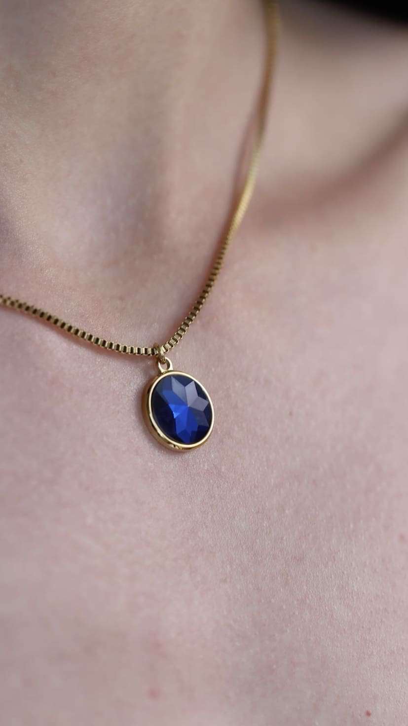 Blue Gold Necklace with one stone made by Jowissa Jewelry.