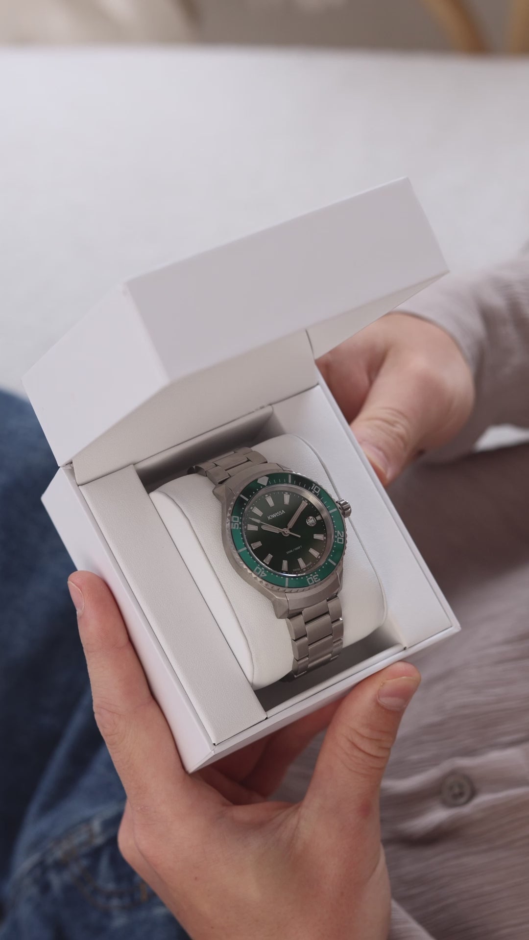 Seamon 300 Montre de plongée suisse J10.078.L