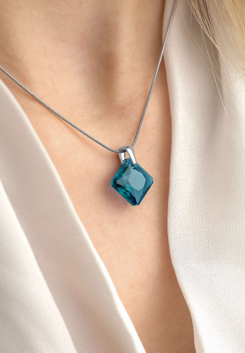 Facet Princess Pendant Necklace JS.0033 - Jowissa