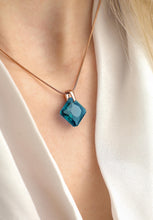 Load image into Gallery viewer, Facet Princess Pendant Necklace JS.0034
